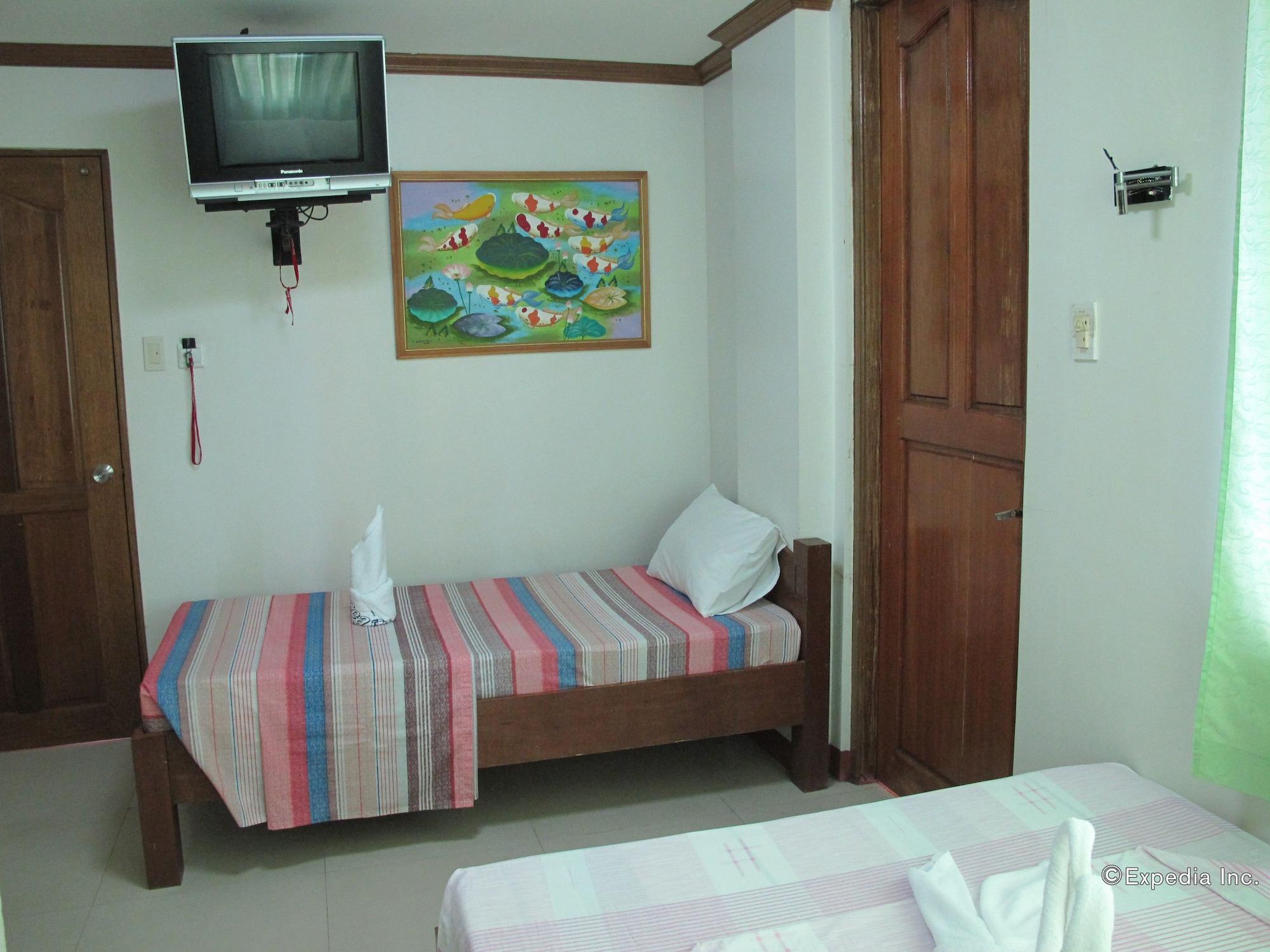 Sea Jewel Beach Resort Puerto Galera Buitenkant foto