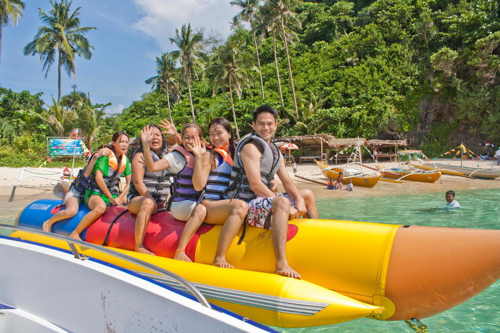 Sea Jewel Beach Resort Puerto Galera Buitenkant foto