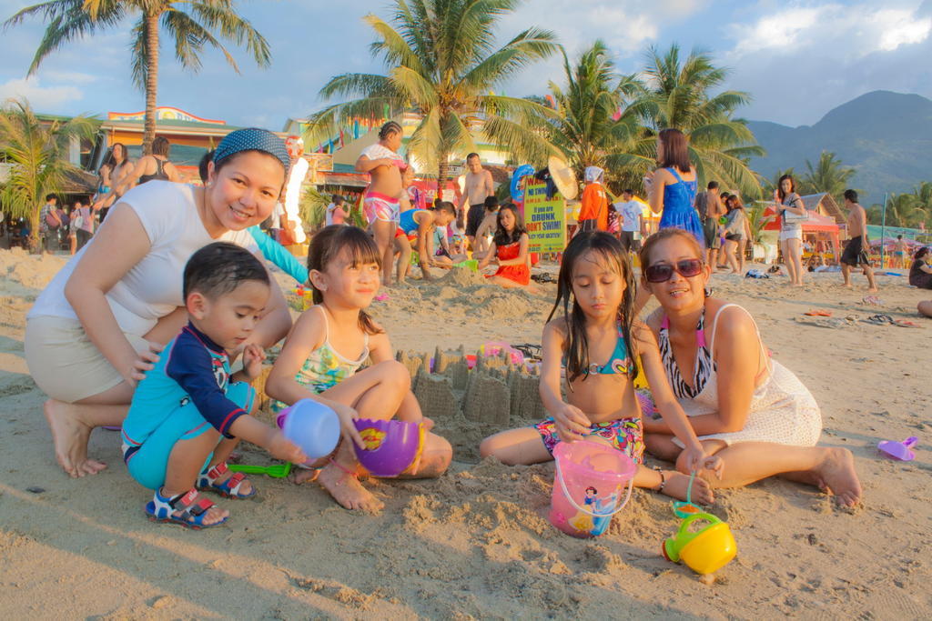 Sea Jewel Beach Resort Puerto Galera Buitenkant foto