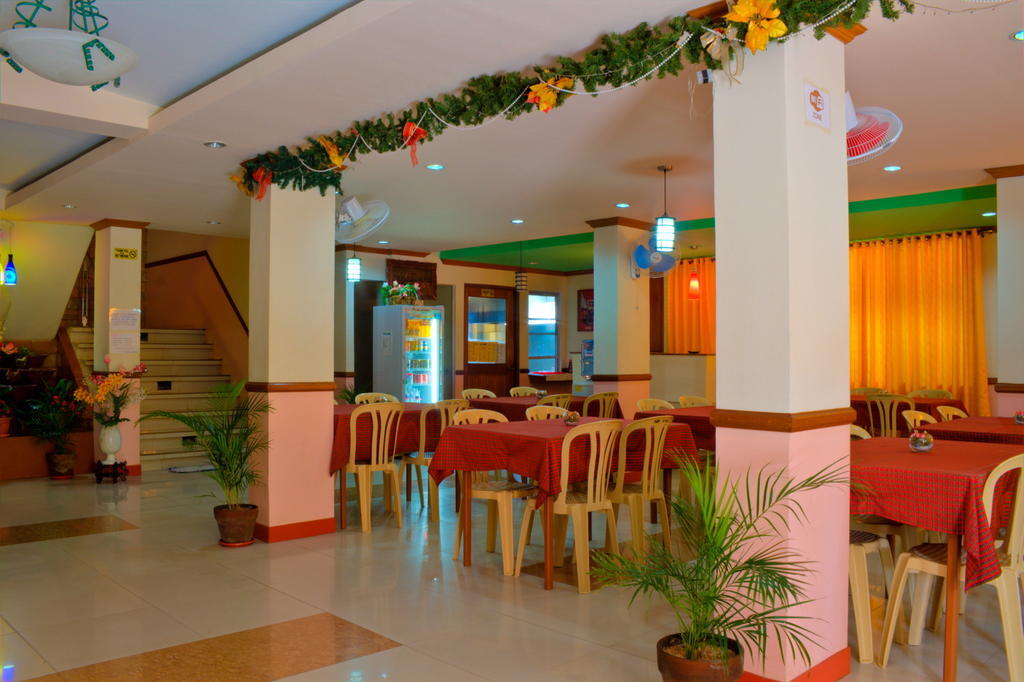 Sea Jewel Beach Resort Puerto Galera Buitenkant foto